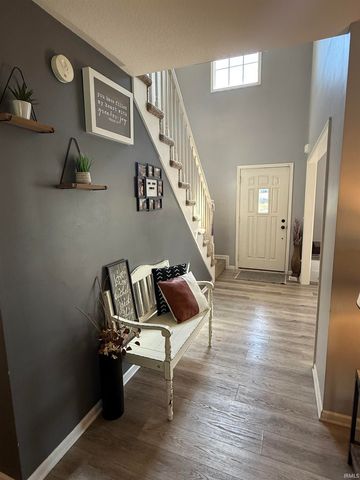 802 BELLINGHAM Drive, Huntington, IN 46750