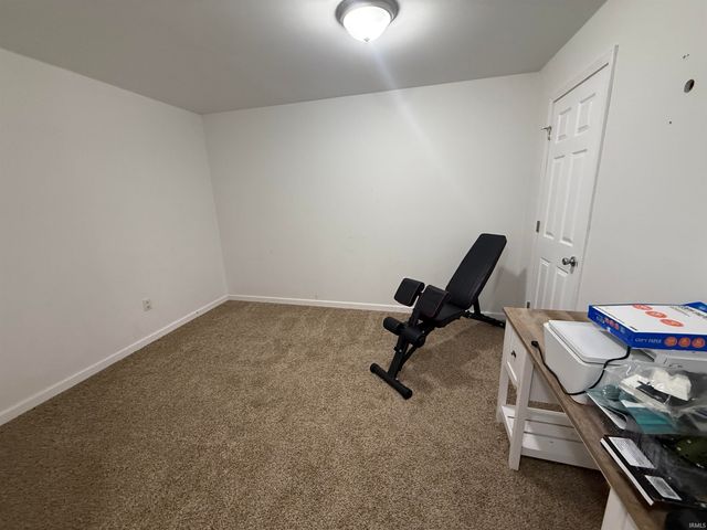 802 BELLINGHAM Drive, Huntington, IN 46750