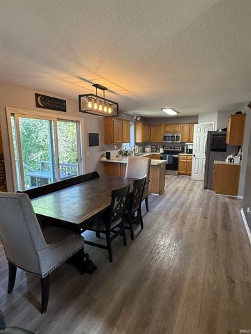 802 BELLINGHAM Drive, Huntington, IN 46750