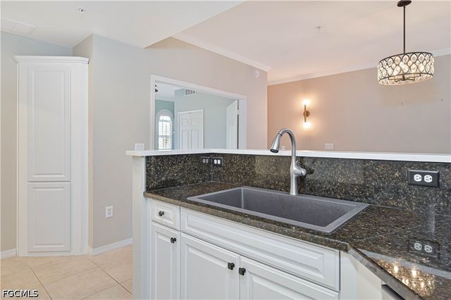 8561 Evernia CT 203, Estero, FL 34135