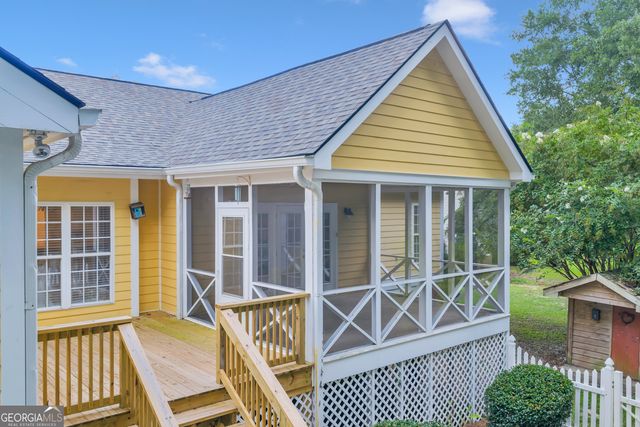 104 Westlake Circle, Americus, GA 31709