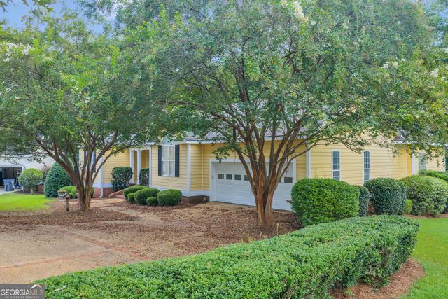 104 Westlake Circle, Americus, GA 31709