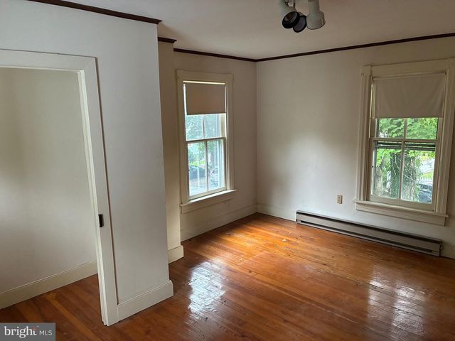 7 OLD PROSPECT AVE, Shepherdstown, WV 25443