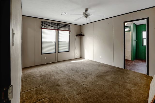 1045 Lakeview Drive, Somerville, TX 77879