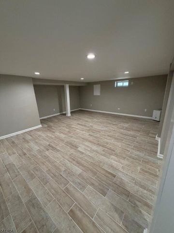 22 Washington St, Clark Twp., NJ 07066