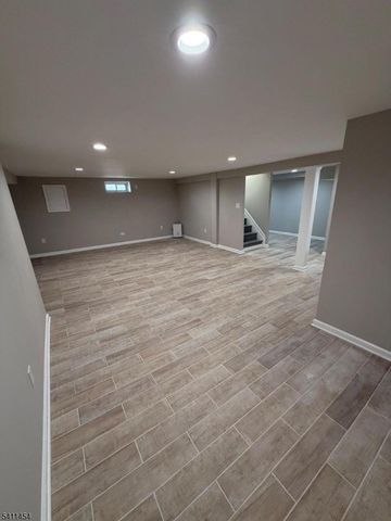 22 Washington St, Clark Twp., NJ 07066