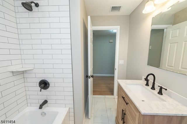 22 Washington St, Clark Twp., NJ 07066