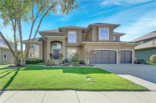 5303 W 166th Terrace, Overland Park, KS 66085