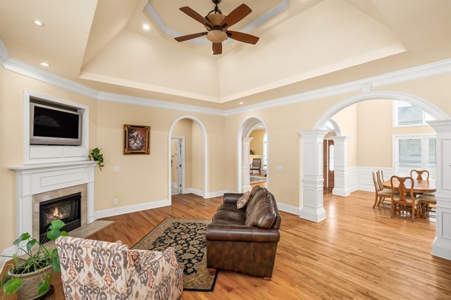 1416 Station 4 Ln, Old Hickory, TN 37138