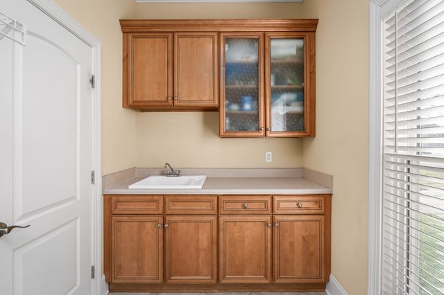 1416 Station 4 Ln, Old Hickory, TN 37138