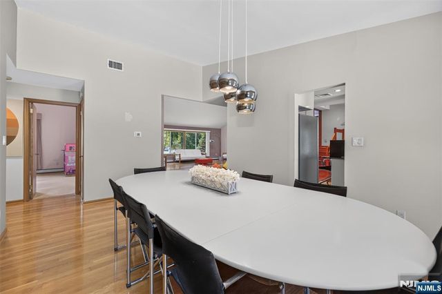 18-05 Saddle River Road, Fair Lawn, NJ 07410