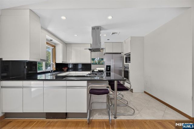 18-05 Saddle River Road, Fair Lawn, NJ 07410