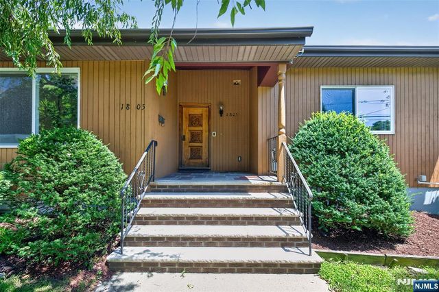 18-05 Saddle River Road, Fair Lawn, NJ 07410