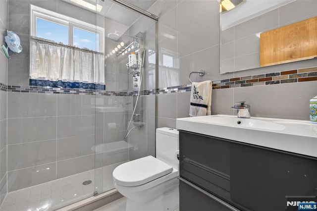 18-05 Saddle River Road, Fair Lawn, NJ 07410