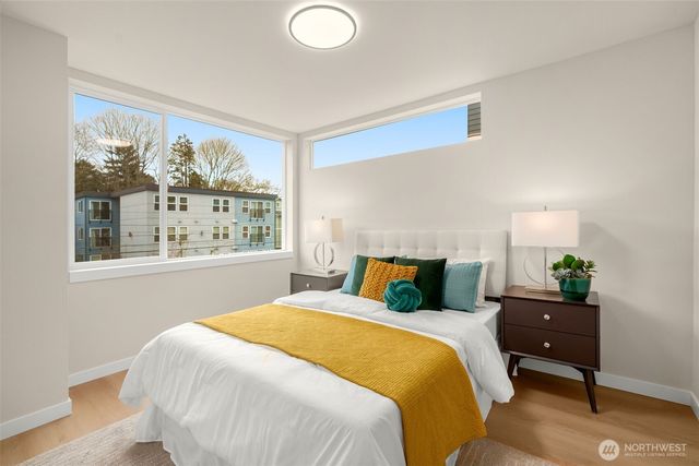 1127 B 10th Avenue E, Seattle, WA 98102