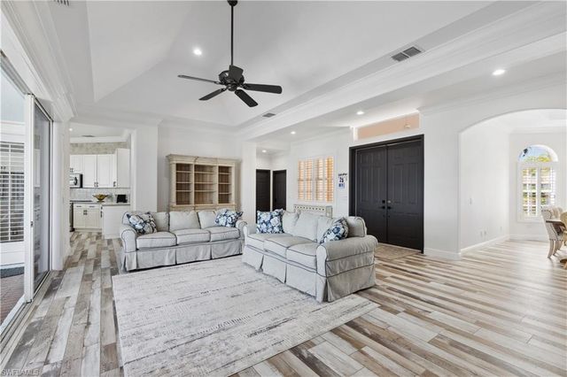 2202 Grove DR, Naples, FL 34120