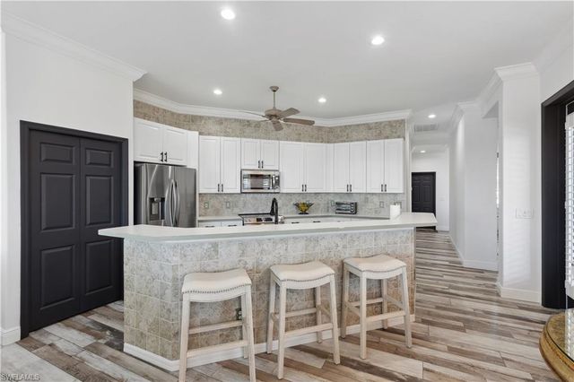2202 Grove DR, Naples, FL 34120