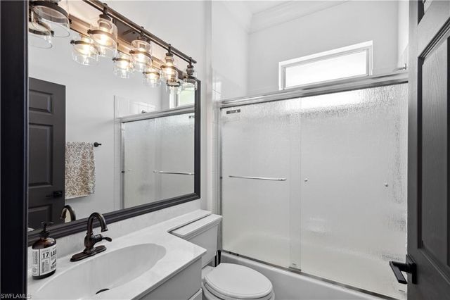 2202 Grove DR, Naples, FL 34120