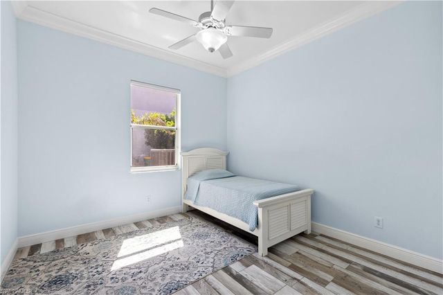2202 Grove DR, Naples, FL 34120