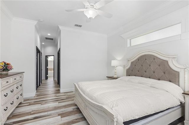2202 Grove DR, Naples, FL 34120