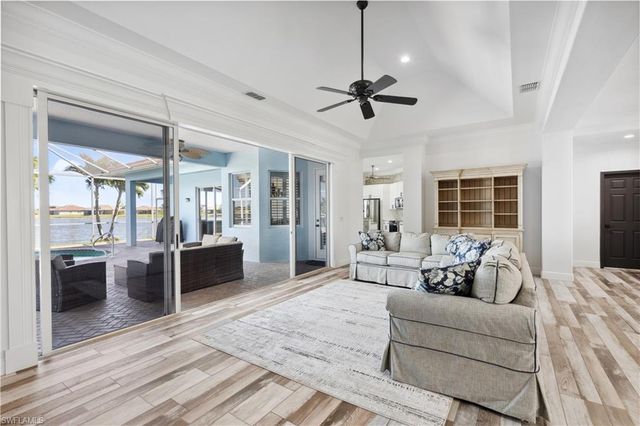 2202 Grove DR, Naples, FL 34120