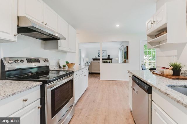 9103 BRAMBLE PL, Annandale, VA 22003