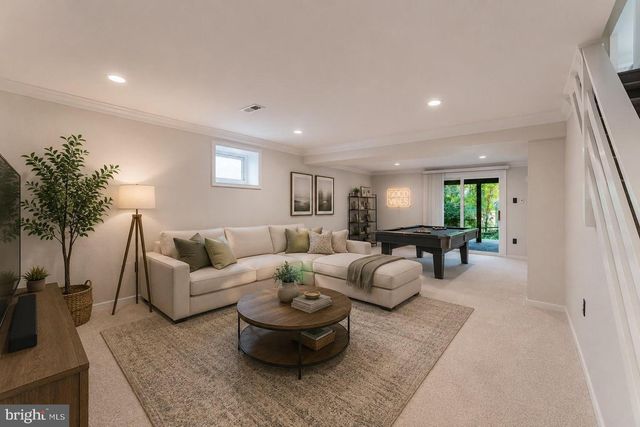 9103 BRAMBLE PL, Annandale, VA 22003