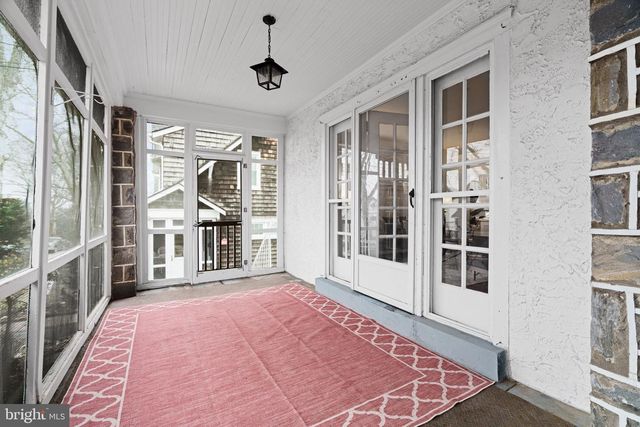 540 COUNTRY CLUB LN, Havertown, PA 19083