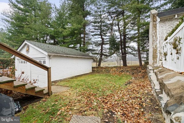 540 COUNTRY CLUB LN, Havertown, PA 19083