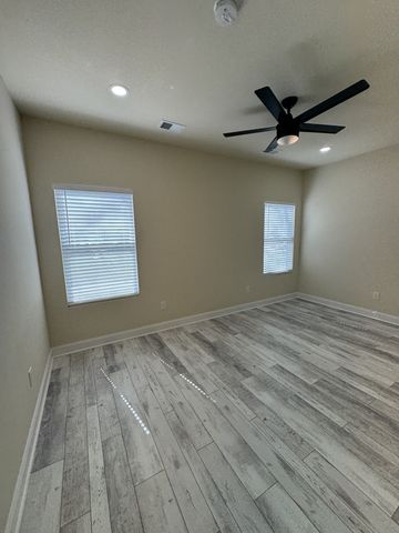 1911 Hermosa St, Nashville, TN 37208