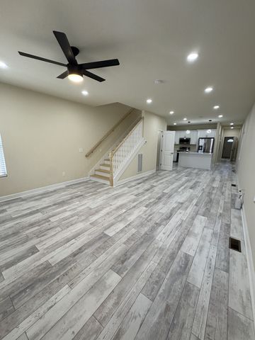 1911 Hermosa St, Nashville, TN 37208