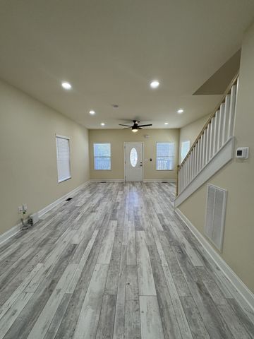 1911 Hermosa St, Nashville, TN 37208