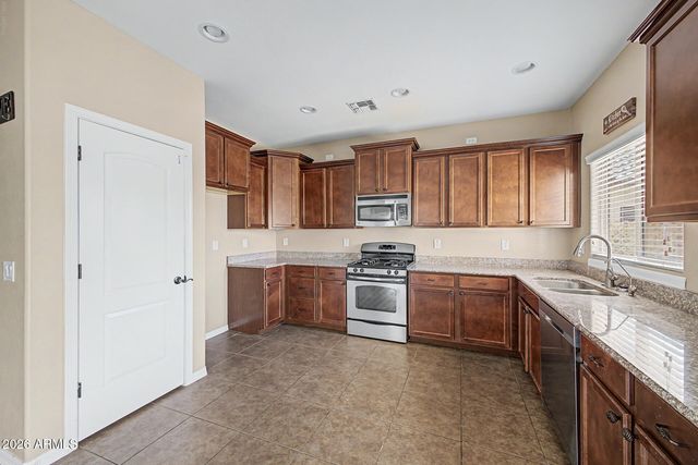 1016 W BASSWOOD Avenue, San Tan Valley, AZ 85140