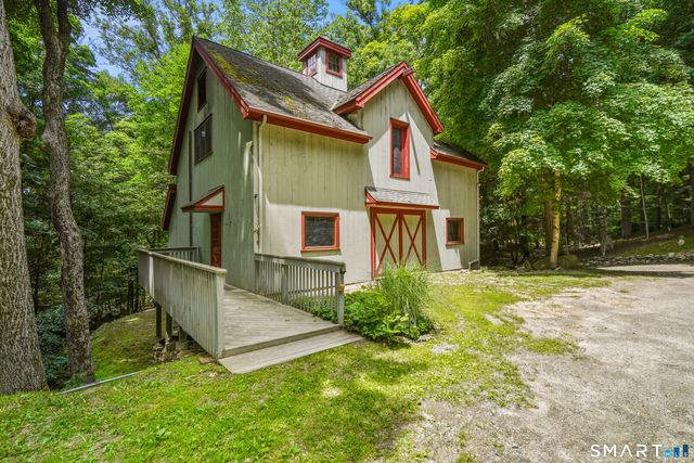 5 Newtown Turnpike, Weston, CT 06883