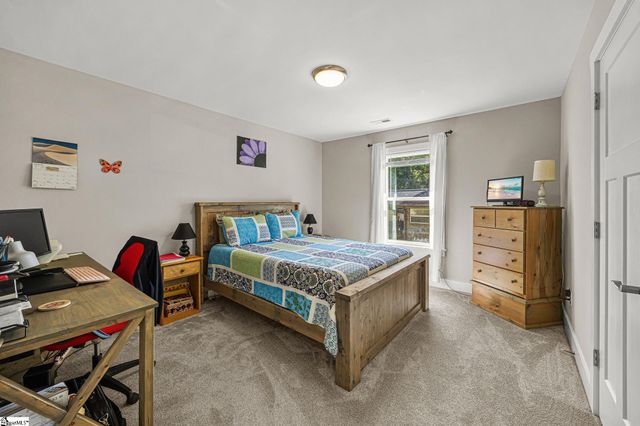209 Lee Drive, Chesnee, SC 29323
