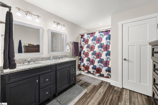 209 Lee Drive, Chesnee, SC 29323