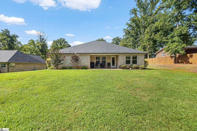 209 Lee Drive, Chesnee, SC 29323