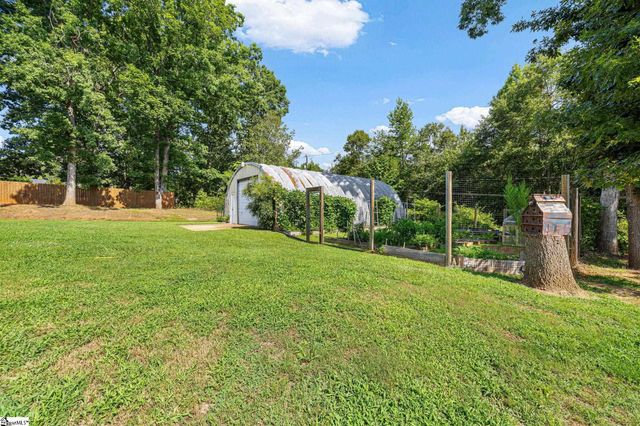 209 Lee Drive, Chesnee, SC 29323