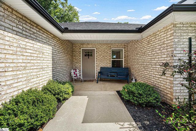 209 Lee Drive, Chesnee, SC 29323