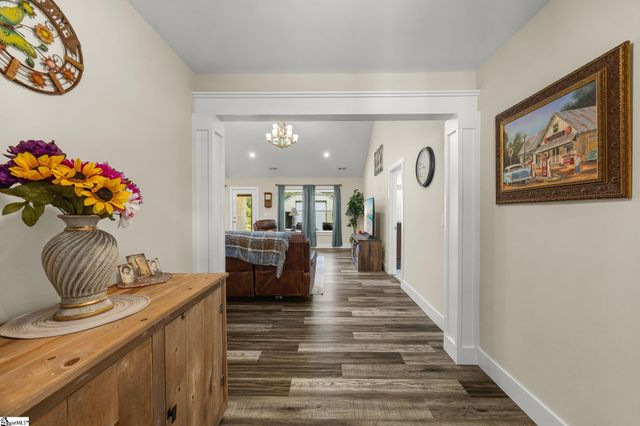209 Lee Drive, Chesnee, SC 29323