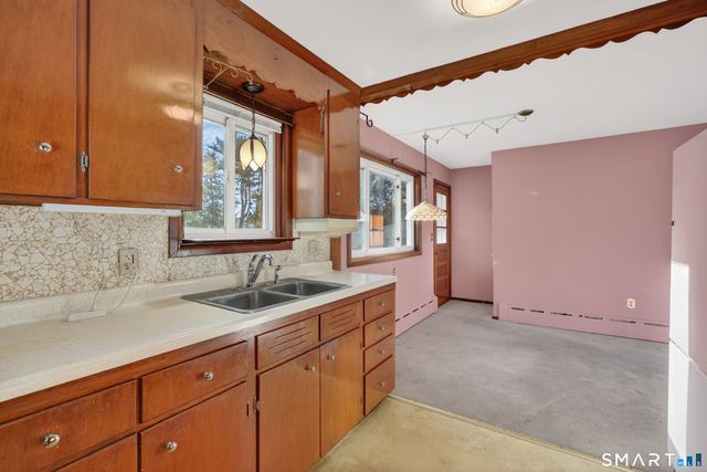 781 Hamilton Avenue, Watertown, CT 06795