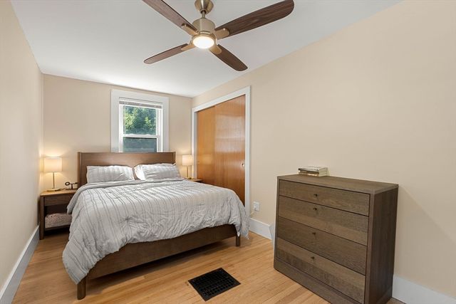 25 Wonderland Ave, Saugus, MA 01906