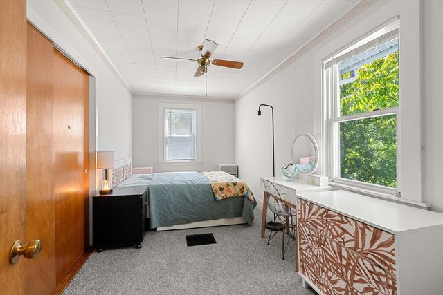25 Wonderland Ave, Saugus, MA 01906