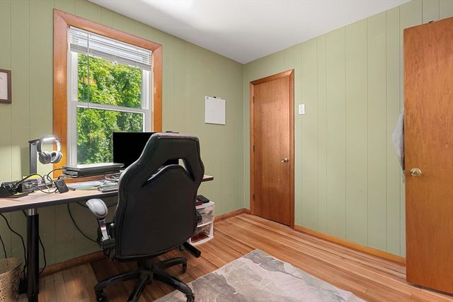 25 Wonderland Ave, Saugus, MA 01906