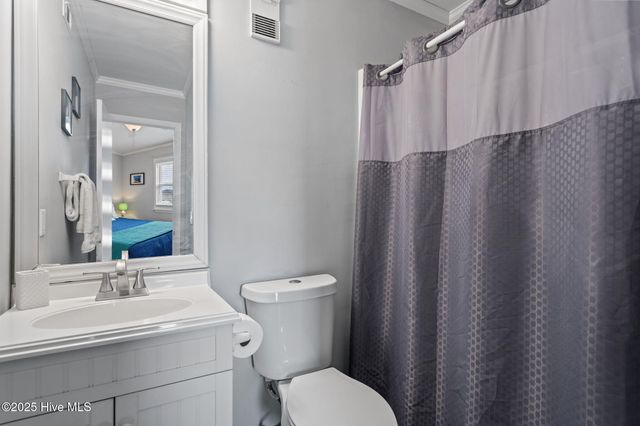 1404 Canal Drive 34, Carolina Beach, NC 28428