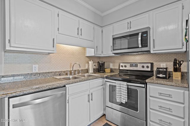 1404 Canal Drive 34, Carolina Beach, NC 28428