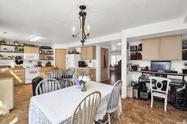 339 N FARM MEADOW RD, Farmington, UT 84025