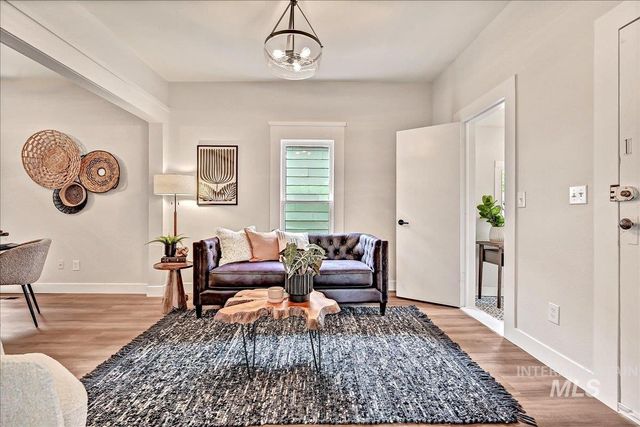 817 W Thatcher Street, Boise, ID 83702