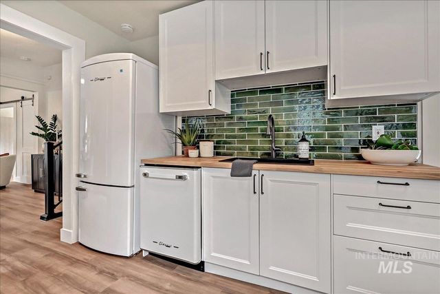 817 W Thatcher Street, Boise, ID 83702