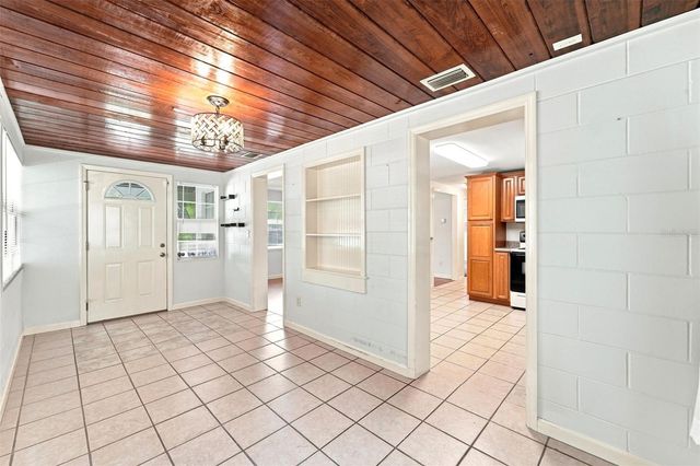 44 VOLUSIA DRIVE, Debary, FL 32713